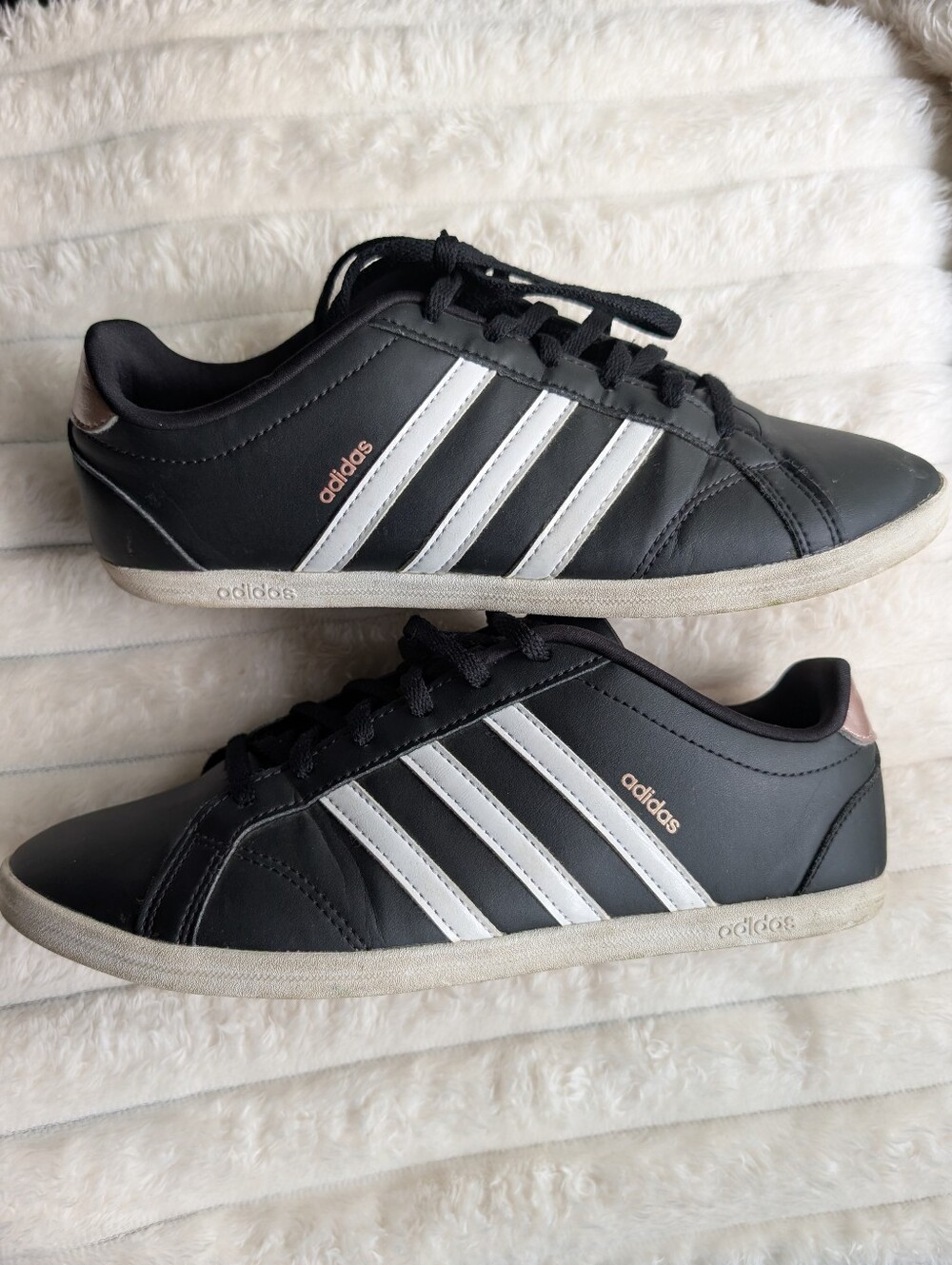 Women's Adidas Coneo QT Rose Gold & Black Shoes Size 9